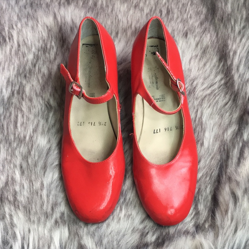 100% leather dance shoes